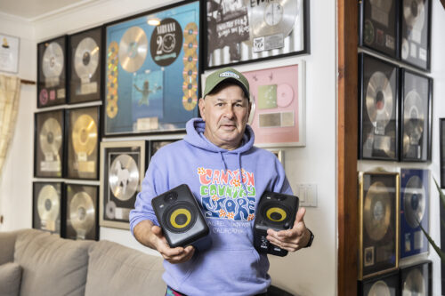 Legendary Mastering Engineer Howie Weinberg Calls on KRK’s Natural Sound in the Studio, On the Road, and at Home